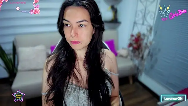 Snapshot of Lunlunera chatting on February 11, 11:59 pm Lunlunera online show from February 11, 11:59 pm