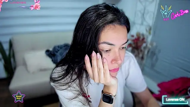 Snapshot of Lunlunera chatting on February 26, 2:11 am Lunlunera online show from February 26, 2:11 am