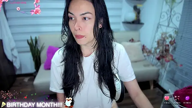 Snapshot of Lunlunera chatting on November 7, 1:43 am Lunlunera online show from November 7, 1:43 am