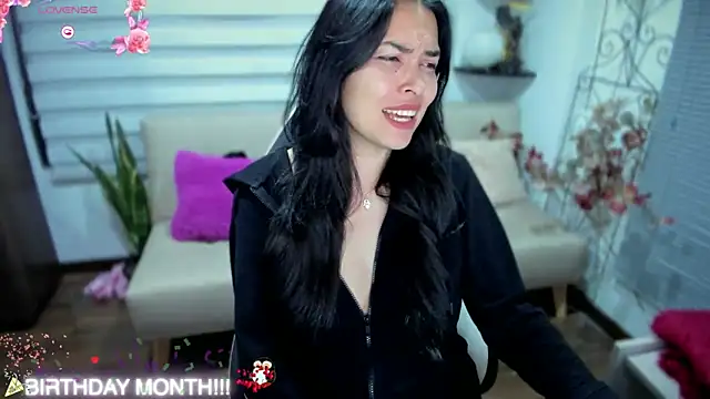 Snapshot of Lunlunera chatting on November 4, 1:53 am Lunlunera online show from November 4, 1:53 am