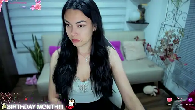 Snapshot of Lunlunera chatting on November 3, 1:33 am Lunlunera online show from November 3, 1:33 am