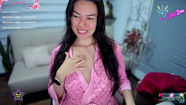 Snapshot of Lunlunera chatting on February 28, 5:51 am Lunlunera online show from February 28, 5:51 am