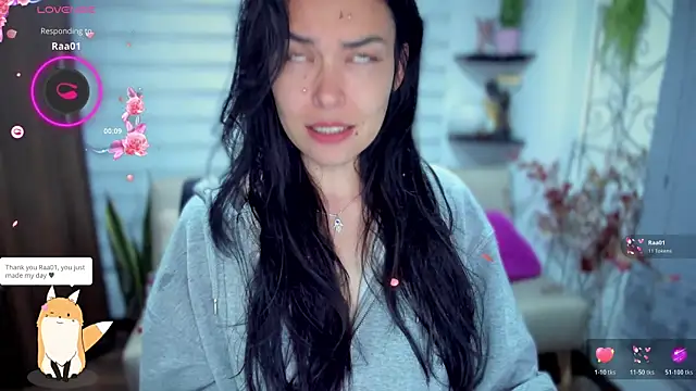 Snapshot of Lunlunera chatting on October 25, 5:06 am Lunlunera online show from October 25, 5:06 am