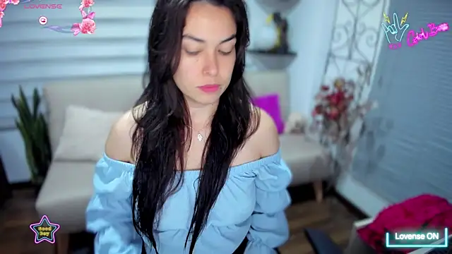 Snapshot of Lunlunera chatting on February 5, 2:07 am Lunlunera online show from February 5, 2:07 am