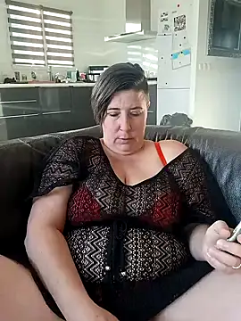 Snapshot of Evalibertinesexy chatting on February 1, 8:18 am Evalibertinesexy online show from February 1, 8:18 am