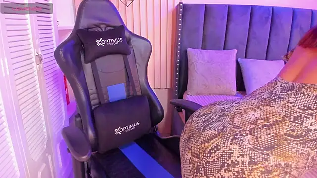 ashlye miller  online show from March 1, 4:04 am