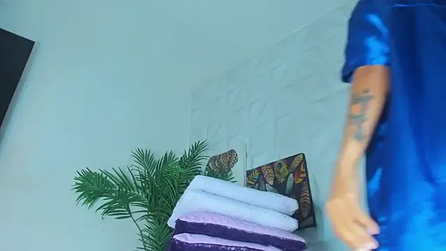 Hellen Sky online show from December 20, 8:44 pm