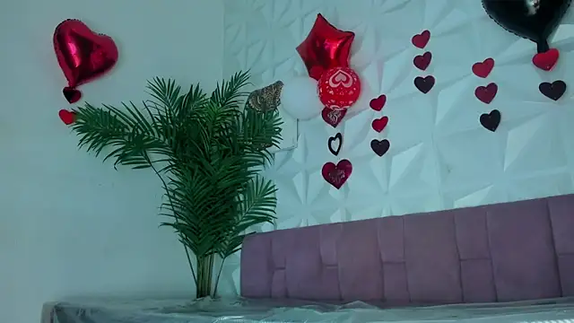 Hellen Sky online show from February 24, 7:04 pm