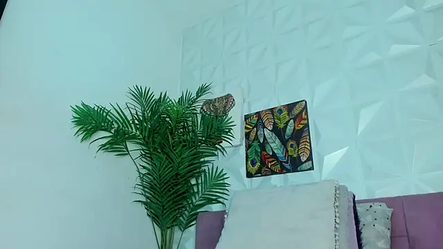 Snapshot of Hellen_Sky chatting on November 10, 7:08 pm Hellen Sky online show from November 10, 7:08 pm