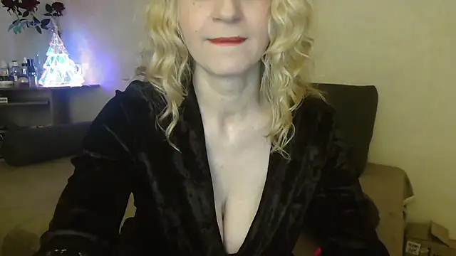 Natasha Nannette online show from February 3, 3:04 am