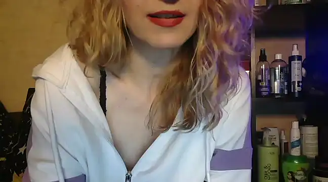 Natasha Nannette online show from February 19, 5:49 pm