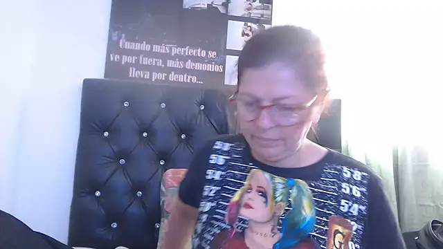 jellyfishhot online show from March 18, 3:44 pm