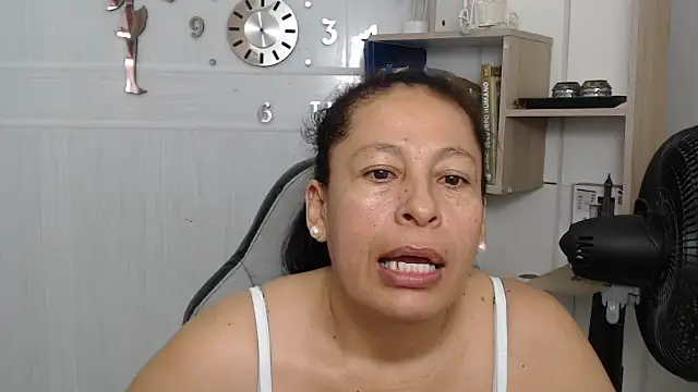 mature martina online show from July 1, 6:41 pm