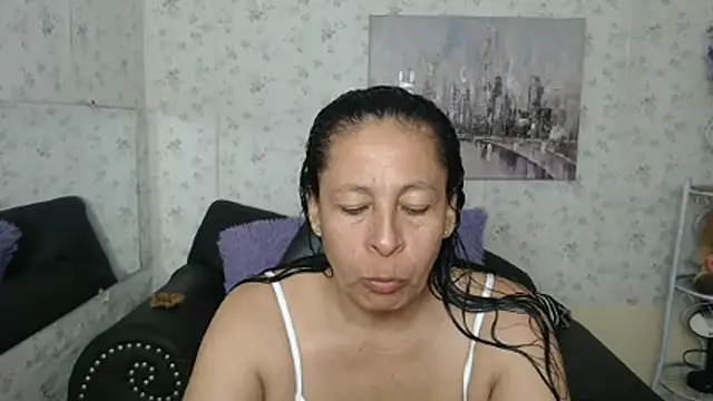 mature martina online show from June 26, 11:43 pm