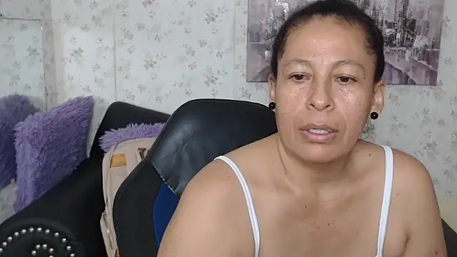 mature martina online show from June 30, 10:04 am