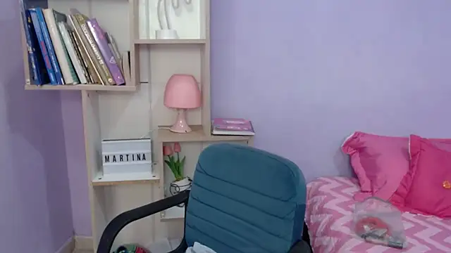 Snapshot of mature_martina chatting on November 2, 12:21 pm mature martina online show from November 2, 12:21 pm