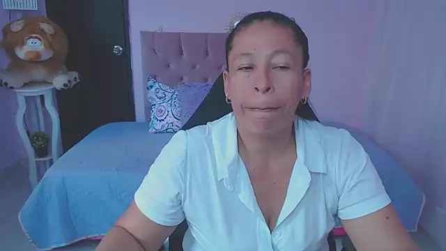 mature martina online show from February 25, 7:03 pm