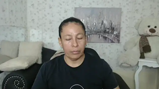 mature martina online show from June 2, 10:32 pm