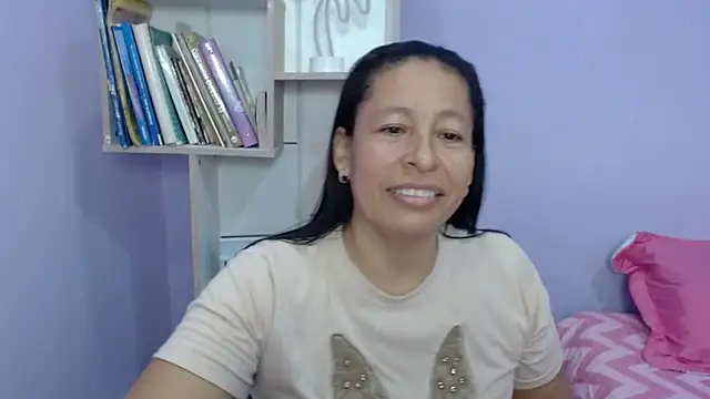 Snapshot of mature_martina chatting on October 30, 10:06 pm mature martina online show from October 30, 10:06 pm