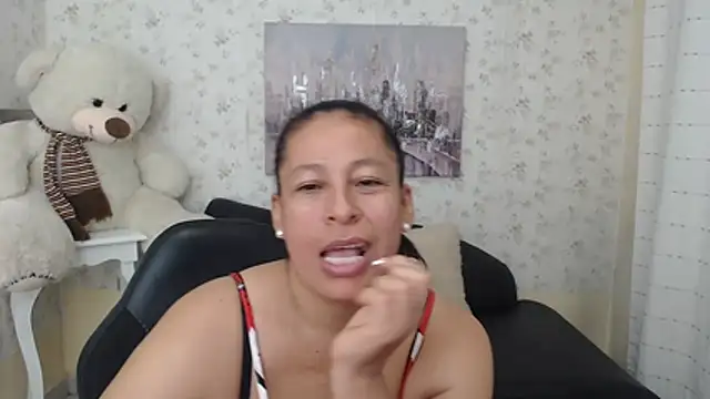 mature martina online show from April 29, 10:49 pm