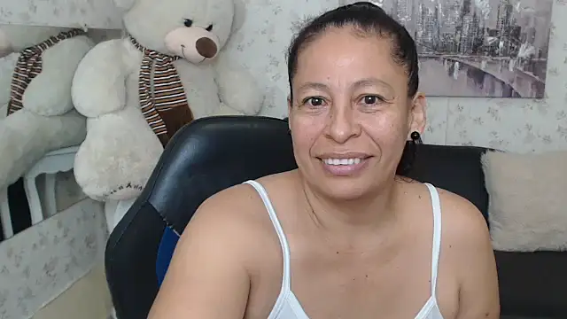 mature martina online show from May 8, 8:18 am