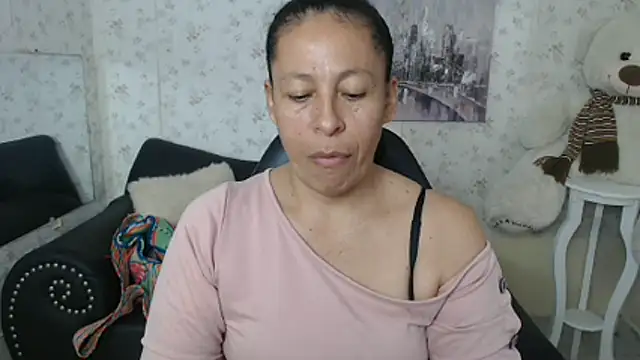 mature martina online show from June 18, 10:04 pm