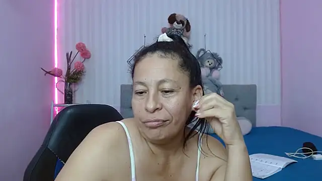 mature martina online show from May 24, 10:48 am