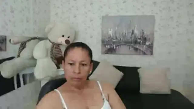 mature martina online show from May 7, 7:56 am