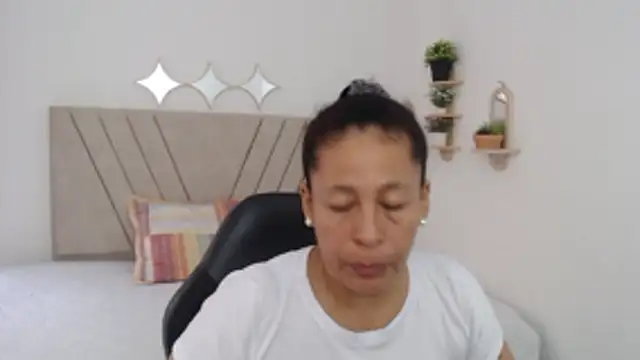 mature martina online show from March 31, 8:00 pm