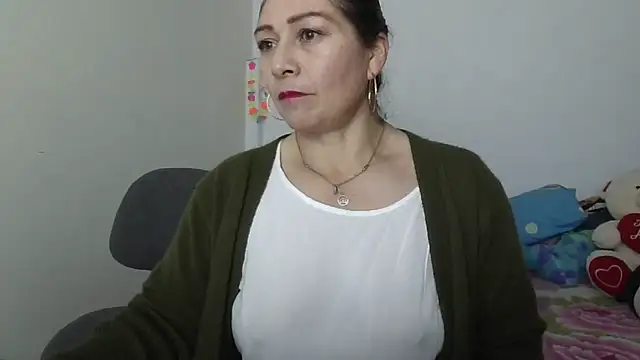 Snapshot of ruby-milf1 chatting on February 18, 10:58 pm ruby-milf1 online show from February 18, 10:58 pm