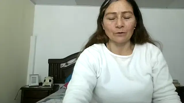 Snapshot of ruby-milf1 chatting on September 17, 11:40 pm ruby-milf1 online show from September 17, 11:40 pm