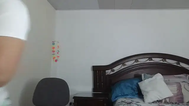 Snapshot of ruby-milf1 chatting on December 9, 8:54 pm ruby-milf1 online show from December 9, 8:54 pm