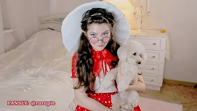 RuthMorse online show from October 24, 7:02 pm