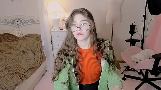 RuthMorse online show from February 3, 6:24 pm