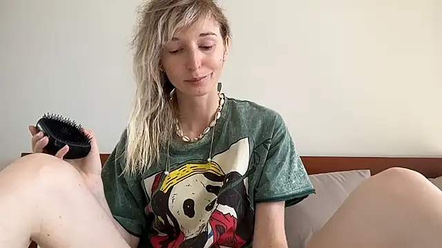 ivankai  online show from February 12, 3:17 am