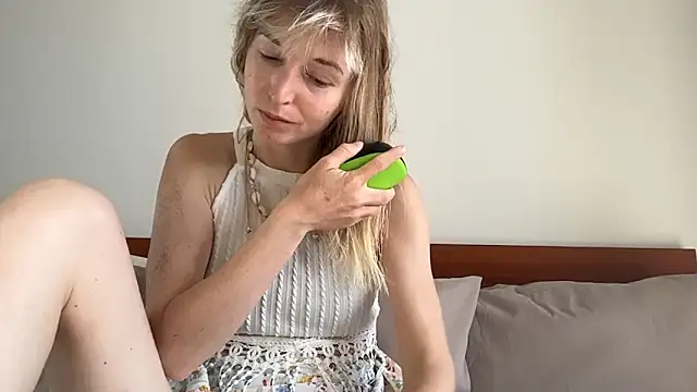 ivankai  online show from February 18, 3:26 am