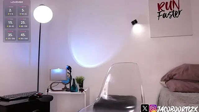 Jaycobortiz  online show from June 21, 11:27 am