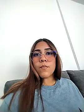 AnnyLopezz  online show from February 9, 7:56 pm
