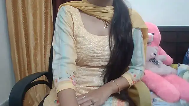 Snapshot of Sexy_iknoor chatting on July 8, 5:41 am Sexy iknoor online show from July 8, 5:41 am