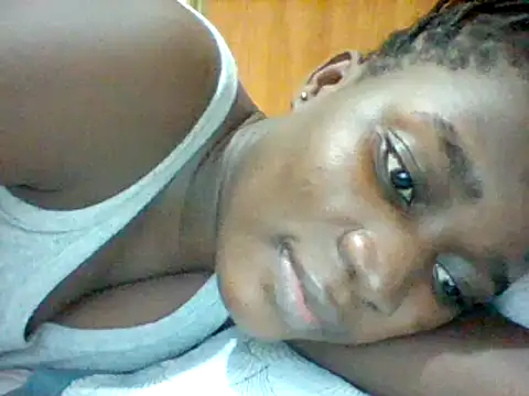 Snapshot of Alessandrajenna chatting on March 13, 9:05 pm Alessandrajenna online show from March 13, 9:05 pm