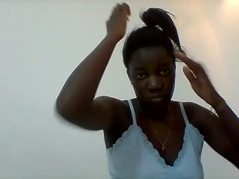 Snapshot of Alessandrajenna chatting on February 10, 5:39 am Alessandrajenna online show from February 10, 5:39 am