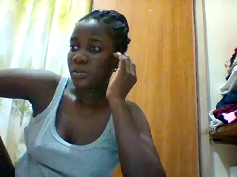 Snapshot of Alessandrajenna chatting on March 19, 12:04 am Alessandrajenna online show from March 19, 12:04 am