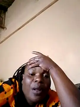 pretty-donna online show from February 14, 11:43 am