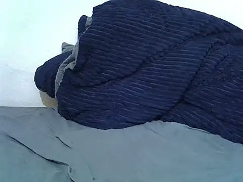 pretty-donna online show from September 26, 2:35 pm