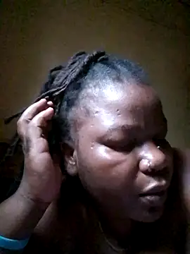 pretty-donna online show from October 29, 5:17 am