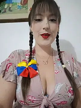 Snapshot of Belly_Rosse chatting on July 3, 1:17 pm Belly Rosse online show from July 3, 1:17 pm