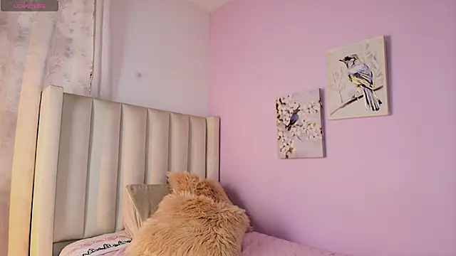 Mhia palmer online show from April 10, 3:52 pm