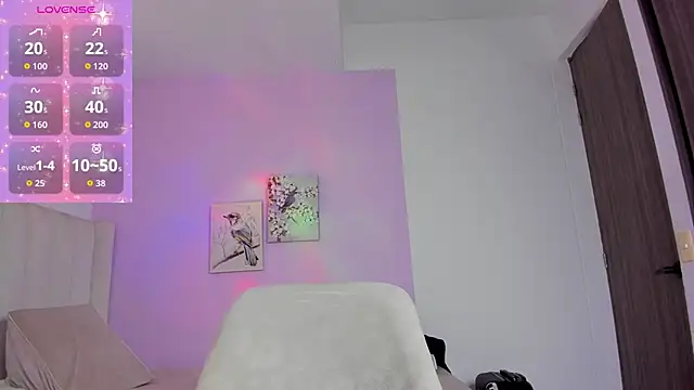 Mhia palmer online show from November 18, 12:30 pm