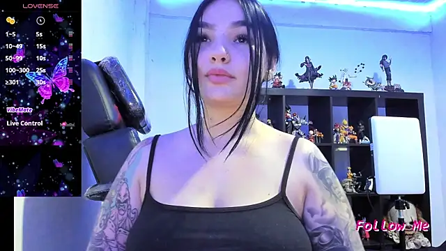 Sara Coopeer  online show from October 30, 9:11 pm