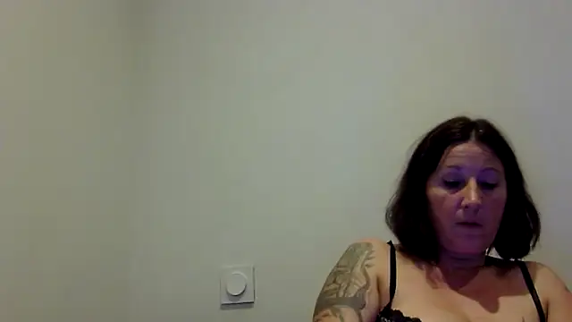 feline27 online show from November 2, 10:04 pm